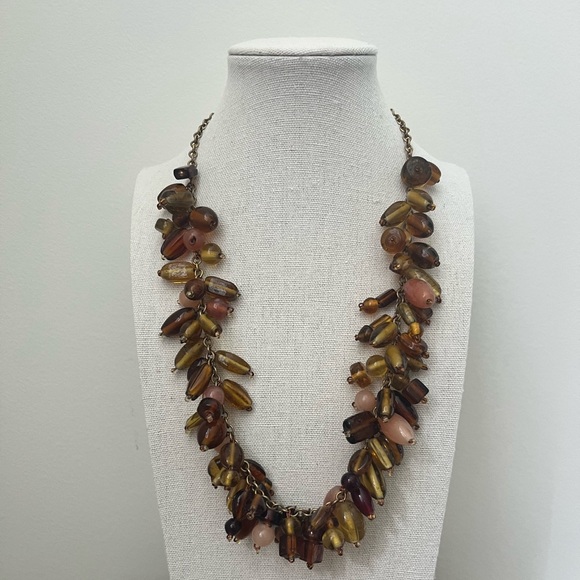 🍁 Brown Glass Beaded Necklace - Picture 2 of 2